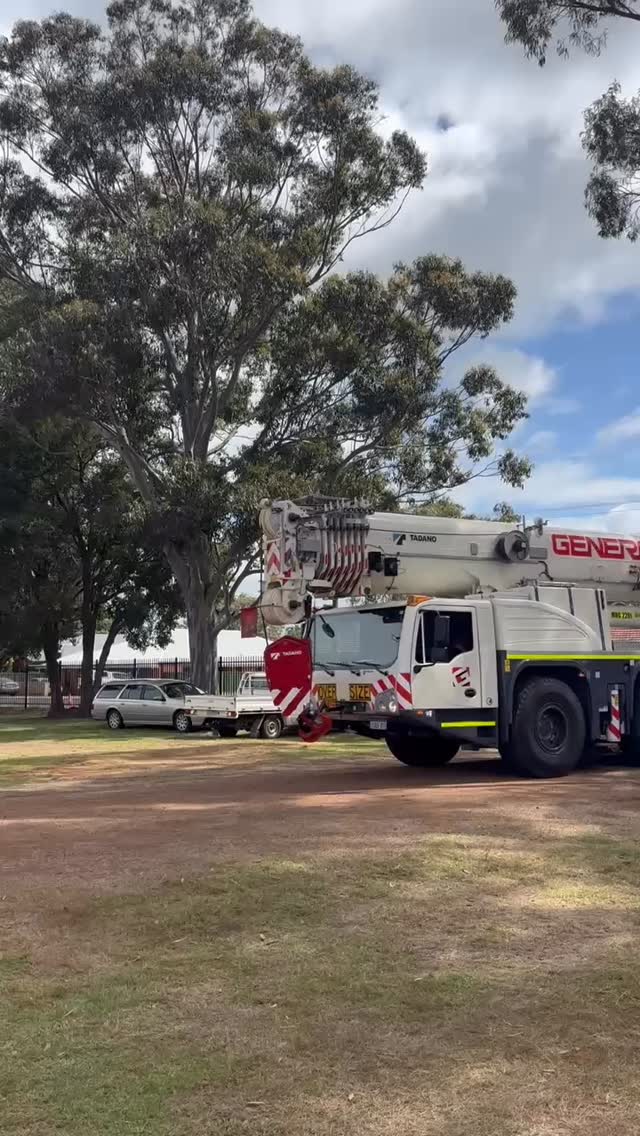 @gcswa General Cranes are bumping in! Show day is 22 hours away and the show grounds are quickly filling up
