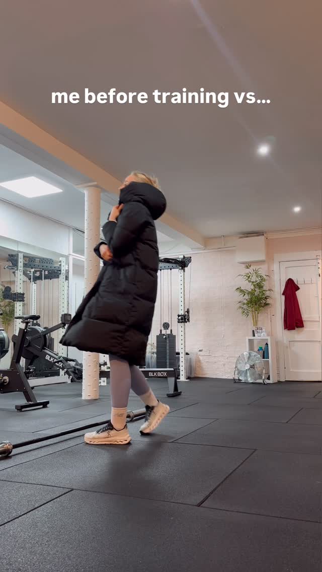 winter workout season is upon us 😅
I start all of my workouts this time of year thinking I’ll never feel warmth again. Literally 60 seconds in I’ve stripped to my bottom layer, fan full blast with nowhere left to go 🔥
#glasgowgym #glasgowpt #winterworkout