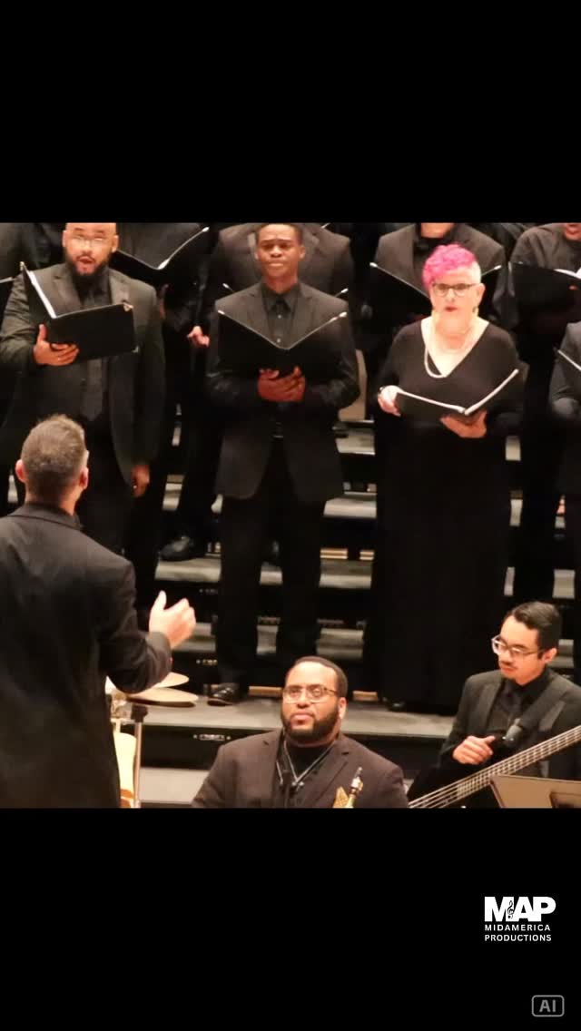 #tbt to June 16, 2024, at Carnegie Hall ✨
An inspiring performance of A Journey Through the Nourishment Cycle by Jordan Lee, conducted by Chris Hansen, featuring Chromatica, Greensboro, NC (Jordan Lee, Director) and Ragsdale Chorus, Jamestown, NC (Marcus Young, Director) 🎶👏
#CarnegieHall #2024Season #ChoralMusic #OnTheMAP2024
