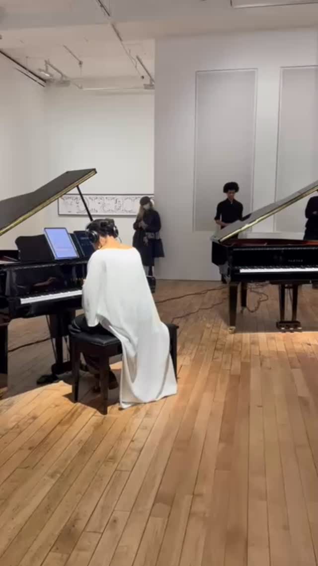 Happy birthday Julius Eastman🖤
It was such an honour to perform his Evil N****** for @52walkerstreet this past spring. I recorded all four parts of the piece on three player pianos for their installation celebrating the works of Eastman and @glennligon, then performed live for the close of the installation! Such a satisfying creative endeavor to collaborate on (shout-out @ebotron @toddpolenberg and @evdemond) and what a moving way to fête this incredible composer🖤
#juliuseastman #blackcomposers #pianogram #piano #pianistsofinstagram #blackhistorymonth❤️🖤💚 #womeninmusic #artofinstagram
🎥: @williamnewyork