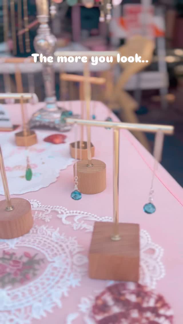 It’s your time to shine..
Join us in Gilroy on 11/1/25 from 9-2PM for the @themarketofffirst makers market with @localmakersmarkets .
We have some beautiful handmade earrings, purse charms, bracelets and more! We can also craft your own special permanent jewelry for you to cherish and pick up a gift certificate for that someone special in your life!
If you want to book your next private event with us check out the link in our bio!
Hope your week sparkles! ✨