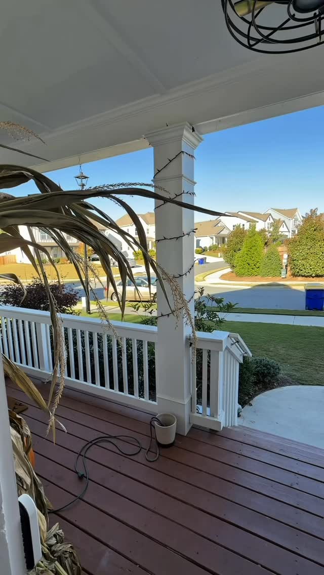 Another awesome project completed by The Hardwood Guys. This one is a 7 inch wide character grade red oak stained with a custom mix of rustic beige and classic gray and finished with Bona HD Traffic.#BonaHDTraffic #HardwoodGuys #FloorRefinishing