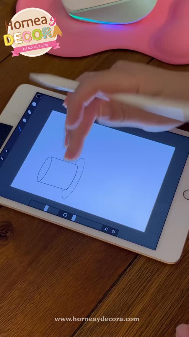 Les gustaría un video explicando varias formas de diseñar sus pasteles?
#halloweencake #buttercream #fondantcakes #halloween2025