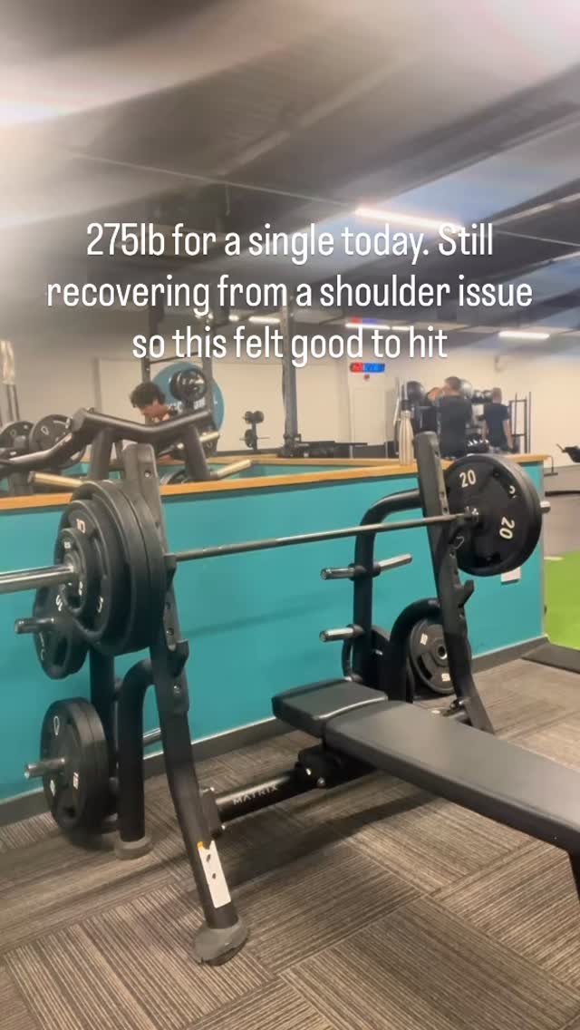 Eating well tonight 🦁 #gym #gymlife #lifting #bodybuilding #benchpress #bench