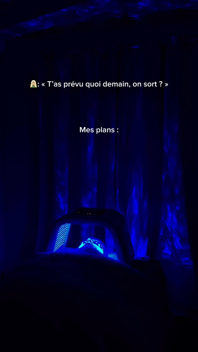 Thérapie du jour : LED & paix intérieure 😌☁️
#luminothérapie #momentpoursoi #luminotherapiemarseille