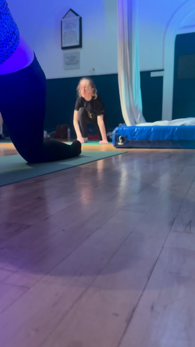 We are known for the vibes. 🫶👌
Here for it. Loving it. Abundance of it.
Join the community and take class today.
It’s more than just aerial, it’s getting to know yourself resulting in understanding the whole world better.
Much love
💓
Beautiful dancers in video :
@cloudy_lemonade_87
@heidikarinaonyx
@chloexpeverill
@hollyebonymusic
@sarahelizabethtasker
#aerial #circus #dance #vibes