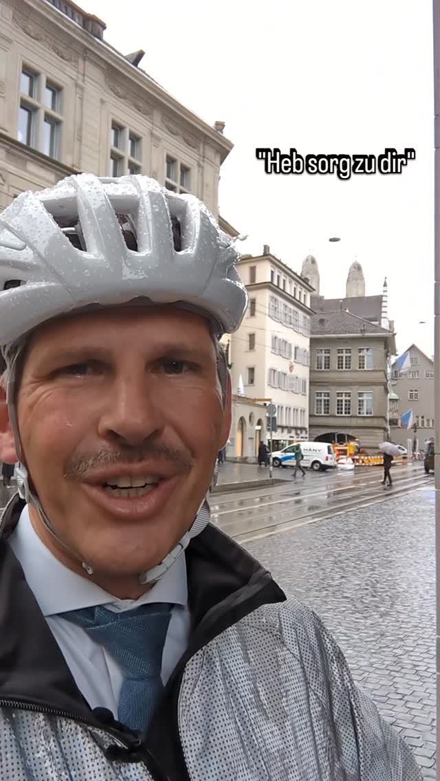 Häufige Ursache für Invalidität gefolgt von Erwerbsunfähigkeit und finanziellen Engpässen sind psychosomatische Erkrankungen. Trag sorge zu dir in dieser grauen Jahreszeit.