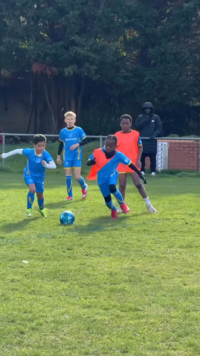 AFCL Unity Cup ⚽️
Brilliant football from our U8–U10 players!
Congrats to the Red Team — champions of the day! 🏆
Enjoy TOCA Social — well deserved! 🙌