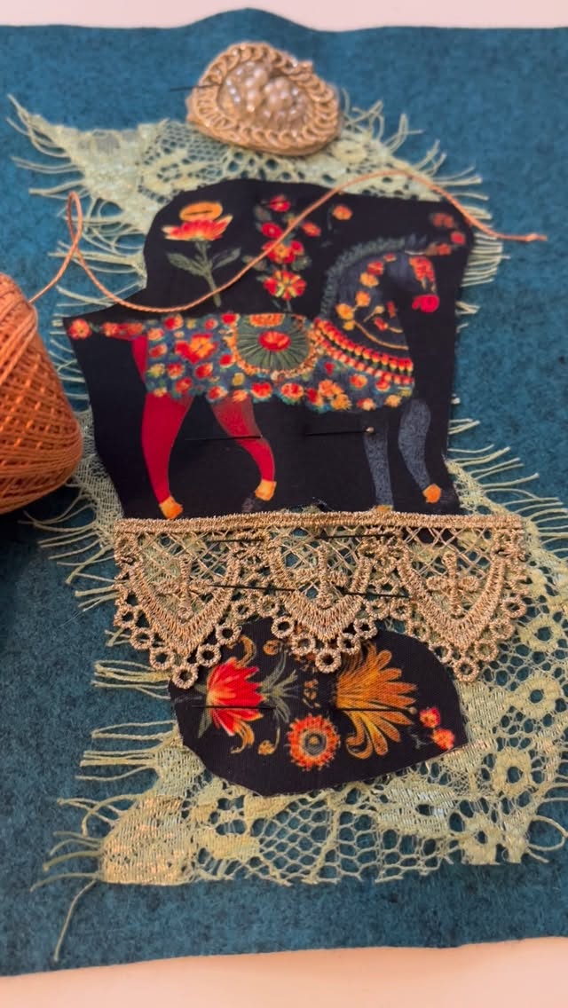 Christmas/not Christmas?
I love making these ... What? Should I be packing for Harrogate? Ahem, yes I'll be doing that tomorrow 🥰
#christmasembroidery #knitandstitchshow2025 #harrogate #christmasdecorations #dalahorse #folkart
