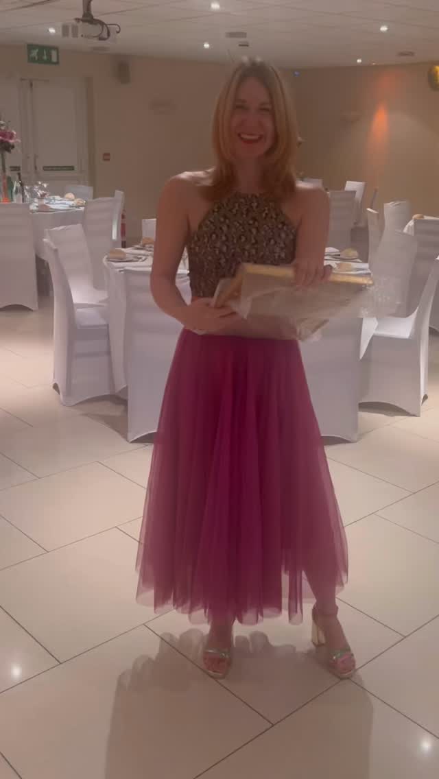 KINDNESS ✨❤️
I had the most beautiful surprise last week from my dear friend @estivs , the most incredible artist, designer and printer, plus just overall awesome human!
Jan has been designing my business cards, posters and doing all my printing for 10 years and has always been the biggest supporter of my singing.
To celebrate ten years of singing, last week Jan surprised me with a collection of all the posters he’s designed for me over the years.
I was bowled over by his kindness. Jan, the biggest of thank you’s and thank you for being a wonderful friend.
Sarah x
.
.
.
.
.
.
.
#sarahjonesjazz #jazzsinger #jazzvocalist #singer #jazzqueen #jazzmusician #tenyears #letscelebrate🎉 #motivationmondays #kindness #alwaysbekind #gratitude #miltonkeynesbusiness #miltonkeynes