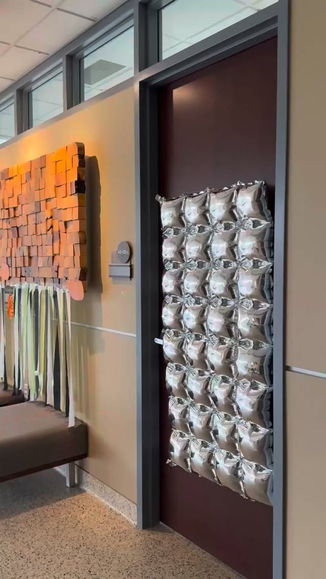 The chemistry department is ready for this years haunted house! Welcome to the circus 🎪 🎃 🦁
#chemistry #krg #krWE #halloween #welcometothecircus