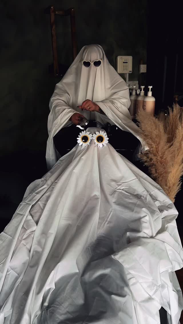 The veil is thin and sometimes so is my patience, especially when I find a couple of ghouls have been frolicking around in the salon!
Check out our stories for the outtakes
Happy Samhain 🎃