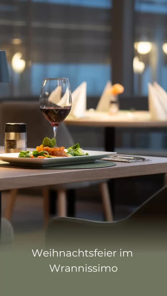 💫 Ihr braucht noch eine stilvolle Location für eure Weihnachtsfeier? Wir haben noch ein paar freie Termine. Am besten gleich anfragen - wir senden euch auch gerne unsere Auswahl an Weihnachtsmenüs zu: 04274 214160 bzw. restaurant@wrannissimo.at Wir freuen uns auf euch!