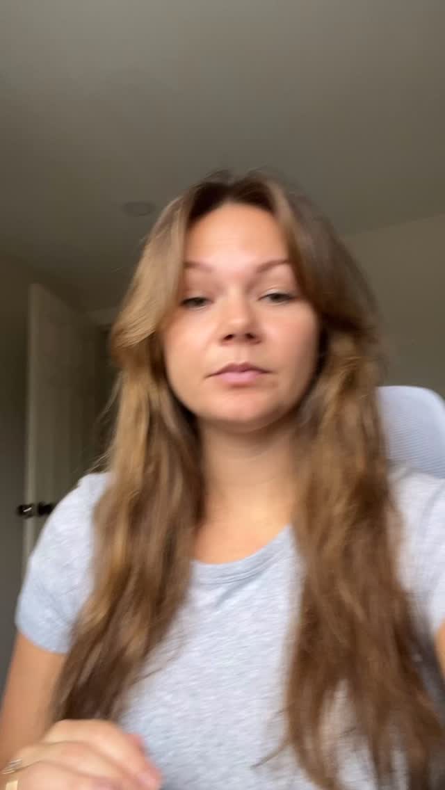 This is step one
And it’s so important - because a body that’s been restricted will ALWAYS send cues to eat more, especially sweets.
For more on this, check out my latest podcast episode all about navigating Halloween candy
#intuitiveeating #foodfreedom #dietitiansofinstagram #dietitian #antidiet #halloween