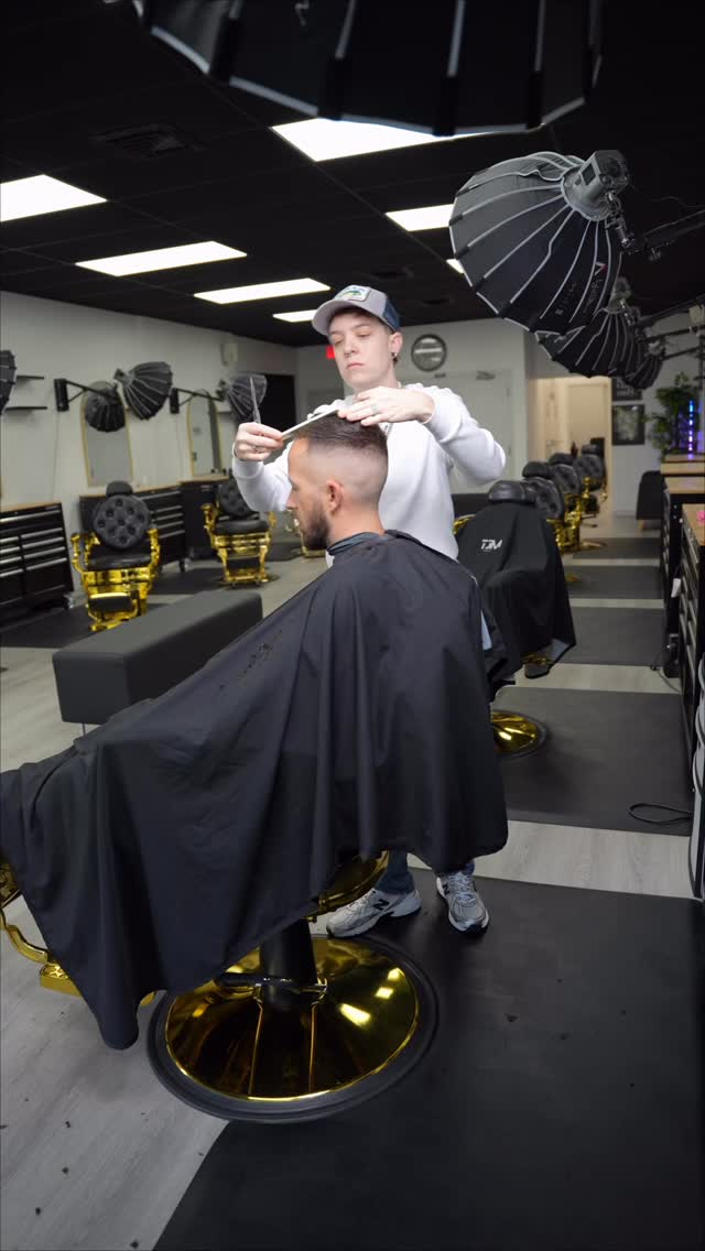 Phipps putting in work today 🔥 #barber #barbershop