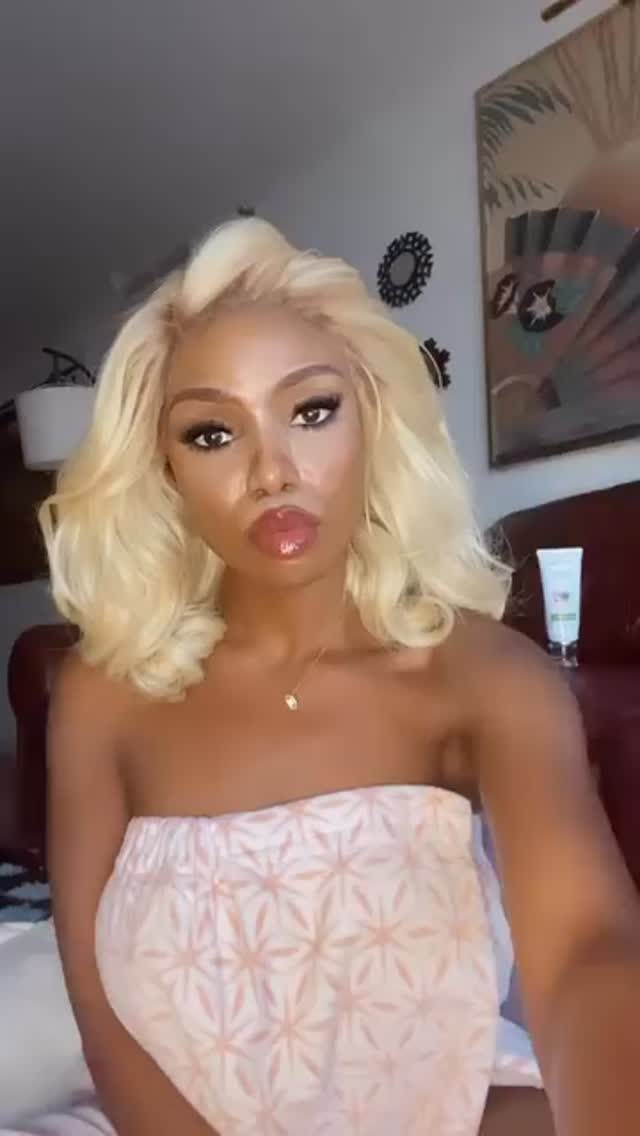 Baby, your teeth are still yellow?
Use a natural toothpaste to help it get white
Our product is vegan , and can help to get your teeth white and make your breathe smell good
___
#naomiethebeautynurse #delvasharper#HarmonySmile #VeganWhitening #NaturalTeethCare #CrueltyFreeSmile #EcoFriendlyBeauty #FreshAndClean #PlantBasedOralCare #GlowingTeeth #HarmonyHealth #GreenBeauty #WhiterSmile #cleaningredients #veeners #atlanta #dentist #porcelain