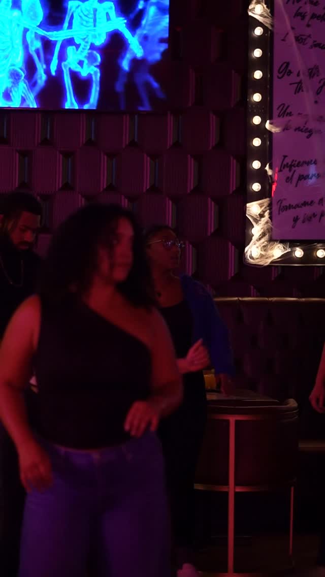 Your midweek ritual: every Wednesday.
9–10PM complimentary Salsa & Bachata class,
then we turn the floor into puro Latin energy 💃🏻💃🏻
#wednesday #vamosagigis #latin #bar #planolegacy