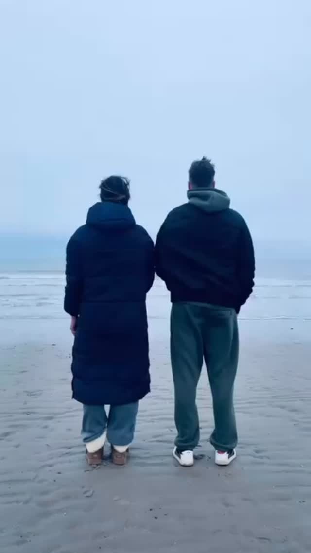 ❄️ Dive into winter vibes with our 🆒 Soulgoodiez beanies!
The only thing you need to keep your Soul warm is our colourful Soulbeanie.
Keeping you stoked while you conquer the cold even in icecold seawater 🌊
Perfect for gifting those stylish beanies this holiday season!
🎄🎁 Spread the good vibes and let us know below which one is your favorite beanie!
👇🏽 Order now the coolest beanie on the block!
#ColorPop #GiftGoals #WinterStyle #ChristmasDeals #HappyGifts #MixAndMatch #HolidaySeason #GiftHappiness #WinterEssentials