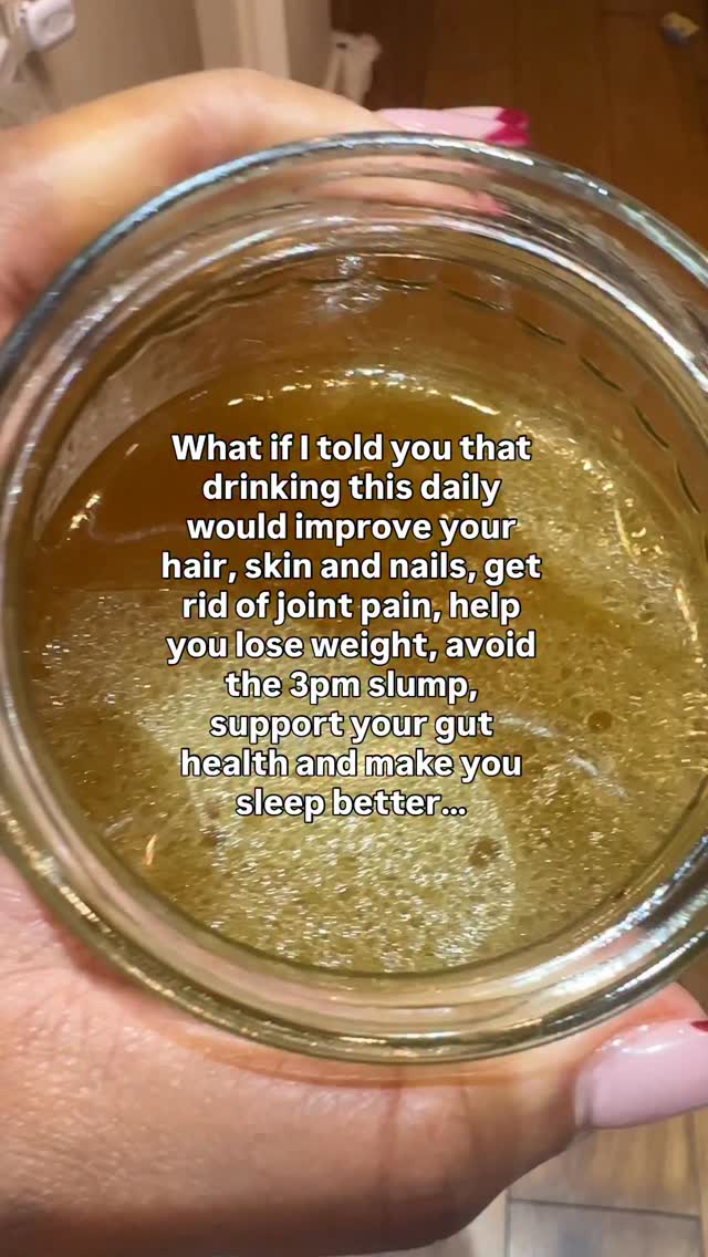 Bone Broth = Food as Medicine
If you’ve been here for a while you’ll know that I’m a huge bone broth fan. As far as medicinal foods go, it’s one that packs a punch like no other.
Its healing properties are far reaching within the body and as it’s packed with collagen as well as protein, it’s the perfect snack for us ladies!
💪🏽 Start your day with it for gut support
💪🏽 Add it to meals to boost nutrient density - amazing for picky kids
💪🏽 Drink it as your 3pm pick me up for a mineral and blood sugar boost that won’t leave you reaching for the biscuits
If you have a slow or pressure cooker it literally couldn’t be easier but if you prefer to buy, I’m a fan of @frejafoods as it’s shelf stable.
Are you a bone broth fan? Would you like to know more about its benefits?
Let me know in the comments! ❤️