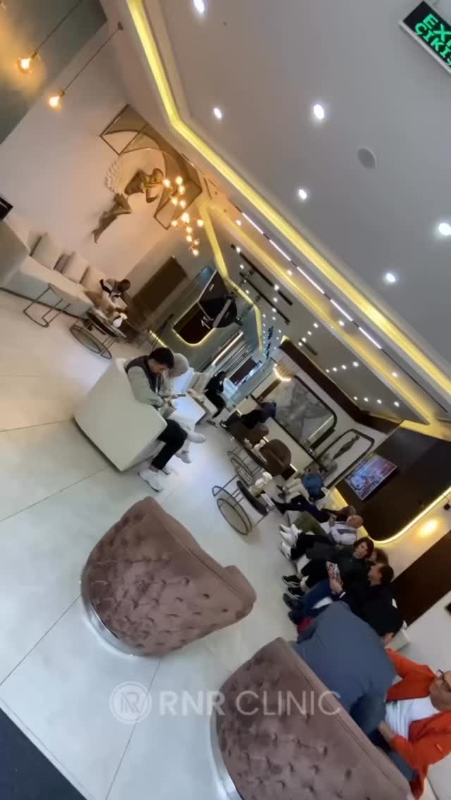 Lassen Sie sich von Ihrem Traumlächeln inspirieren!
Jetzt kostenlose Beratung sichern – inklusive individuellem Angebot! 💫
📍 In Istanbul bei RNR Clinic Turkey – Experten für ästhetische Zahnbehandlungen.
#rnrclinicturkey #dentalaesthetics #smilemakeover #zahnästhetik #hollywoodsmile #istanbulclinic #zahnbehandlung #perfectsmile #dentalcare #smiletransformations #fyp #dental #international #deutschland