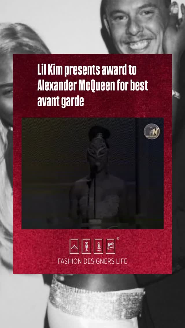 When hip hop and high fashion collide, it changes the game forever.
In this video, #LilKim presents the Best Avant-Garde award to legendary designer #AlexanderMcQueen. A perfect example of how artists like Lil Kim have pushed boundaries, made bold statements, and redefined fashion. Lil Kim’s fearless, outside-the-box style challenged traditional norms, inspiring high fashion designers to embrace boldness and innovation in their collections.
Alexander McQueen, a visionary British designer known for his dramatic, avant-garde creations, revolutionized fashion with his dark romanticism and theatrical runway shows. His work was a fearless blend of art and fashion, pushing the limits of creativity. Sadly, McQueen passed away in 2010, leaving behind a legacy of groundbreaking design and inspiration for generations.
This moment reminds us, when hip hop’s boldness meets high fashion’s artistry, we get a new era of style that’s limitless and fearless.
▫️
▫️
▫️
▫️
▫️
▫️
▫️
▫️
▫️
▫️
▫️
▫️
▫️
▫️
▫️
▫️
▫️
▫️
▫️
▫️
▫️
▫️
▫️
▫️
▫️
▫️
▫️
▫️
▫️
▫️
▫️
▫️
#Fashion #FashionDesignersLife #Designer #Runway #FashionBlogger #nyfw #fashiondesigner #Designers #nyc #global #hiphop #fypage #fyp #fyppp #fypreels #viralreels #viralvideos #viral #explore #explorepage #highlight #instagram #tiktok #everyone #popular #reels #fypppppppppppppppppppppppppppppppppppppppppppppppppppppppppppppppppppppp