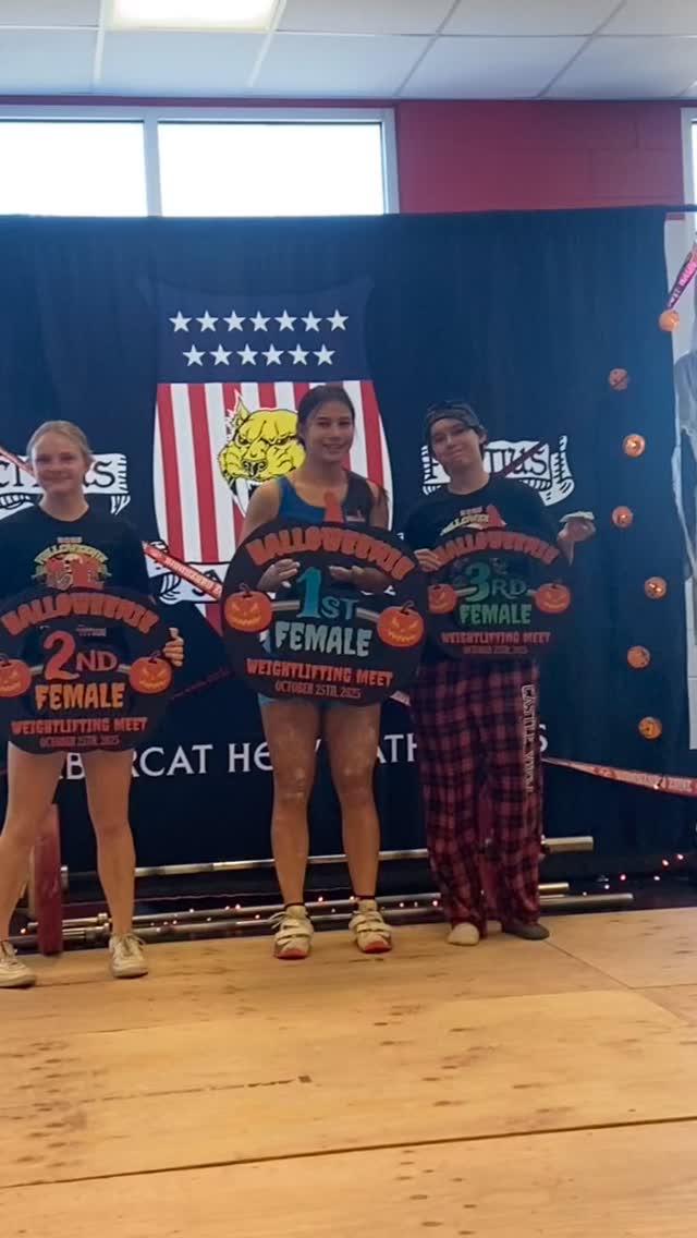 What a great day for our first annual 🎃 Halloweenie 👻 weightlifting meet! 18 competitors came out to compete! Congrats to our costume contest winners, weightlifting winners, and those that won awards in both!
Overall Best Male Lifters:
@lawson.karter 235.1 Sinclair Total
@dreadpoolguy_cause_i_can 219.7 Sinclair Total
Logan Bradley 196.24 Sinclair Total
Overall Best Female Lifters:
@lilo_lifting59kg 183.35 Sinclair Total
@sophiawilloughby_08 150.53 Sinclair Total
@stormy_stindt 143.81 Sinclair Total
#usaweightlifting #cleanandjerk #snatch #youthweightlifting #afterschoolprogram #heavyathletics #olympicweightlifting