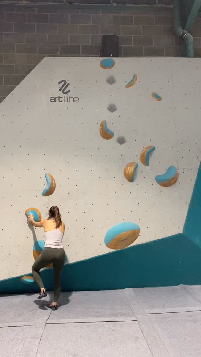 Fun day on the comp wall @bloc_climbing with the master himself @jakrockmaster!
Go give them some love and let me know if you had a fave 😉
