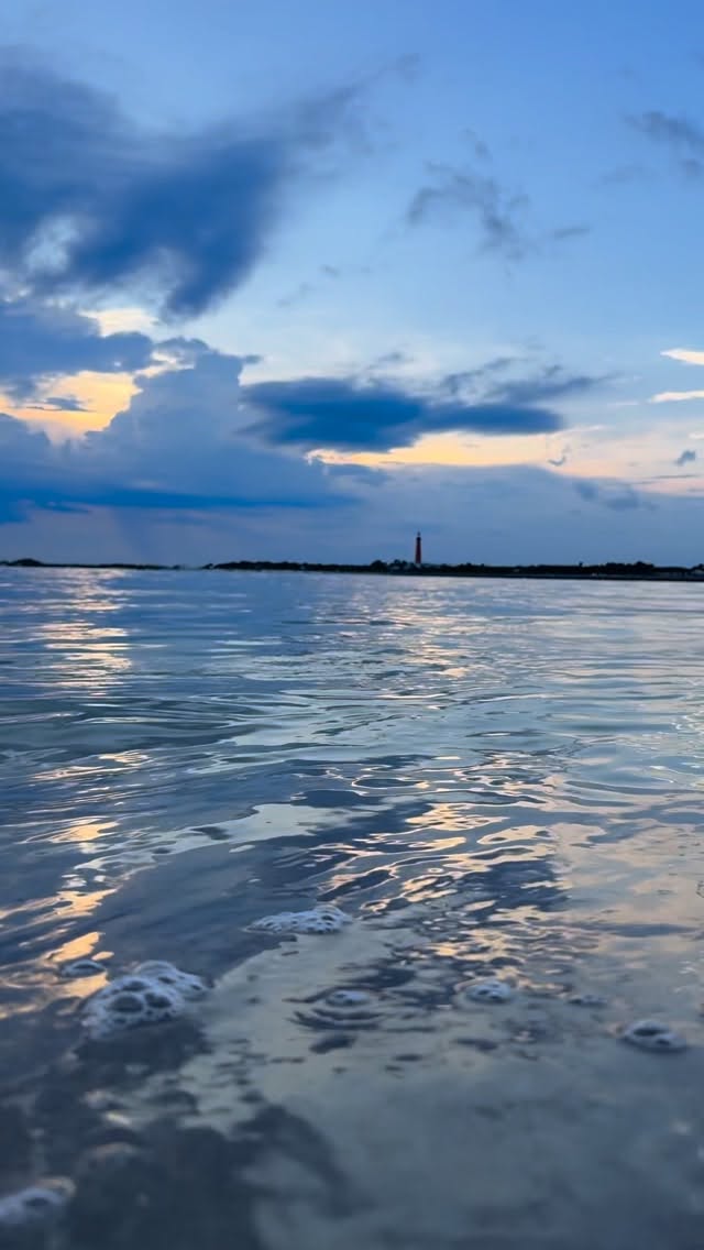 Ever fight a battle no one can see?
That quiet war between your heart and your mind — the one that keeps you awake, replaying everything you wish you could unfeel.
That’s cognitive dissonance. Loving someone who hurts you. Defending what’s breaking you. Smiling through the ache because silence feels safer than explaining pain.
Some of us are fighting wars in peace. 💭
#CognitiveDissonance #SilentBattles #Healing #SelfAwareness #ADHD #Autism #TraumaHealing #DeepThoughts #Viral #fyp