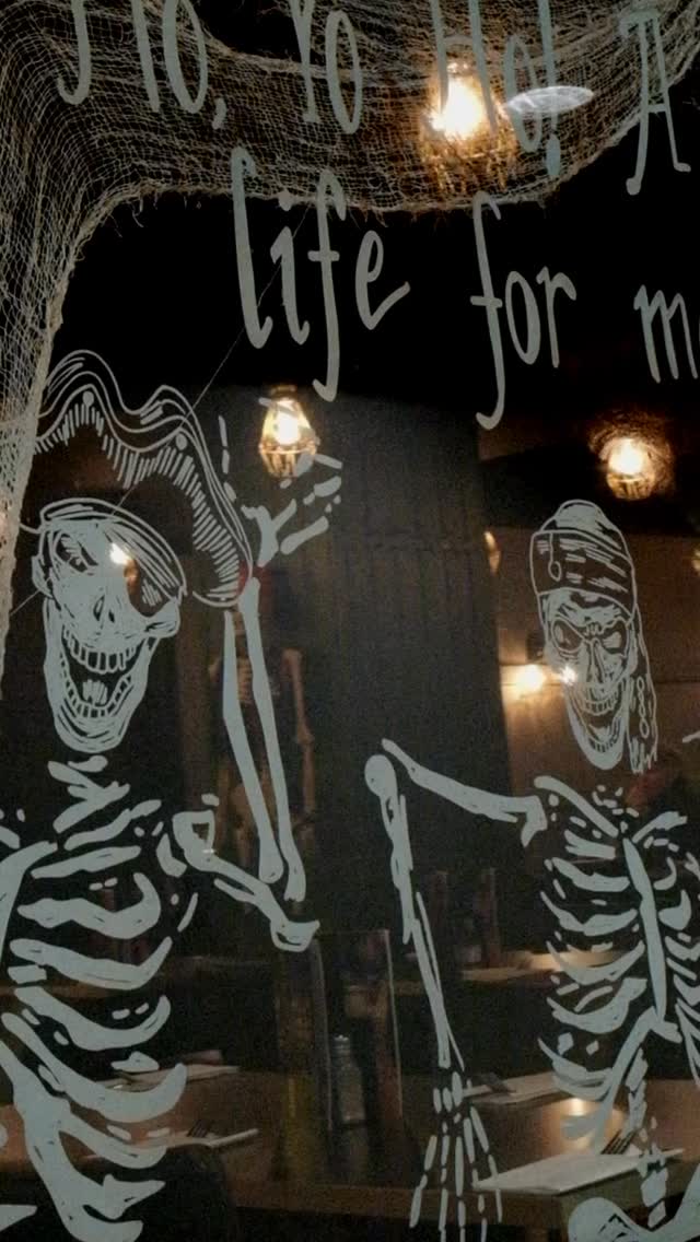 Who’s joining us for this years @knutsfordpumpkinpath on the 31st October?! 🎃
-
-
-
#knutsford #bbq #spooky #foodie #restaurant #cheshire #cheshirerestaurant #knutsfordfoodies #halloween