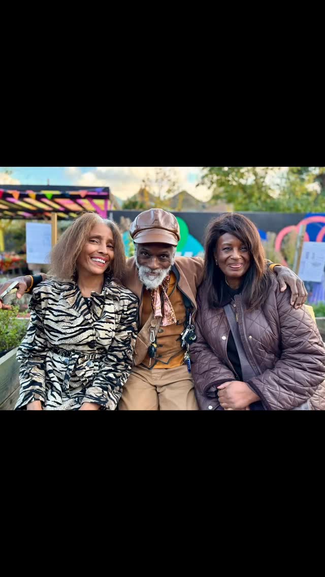 With minutes to go, the downpour stopped & the sun blessed our Autumntide gathering as if to say goodbye as we celebrated the arrival of autumn, our 3rd anniversary & #BlackHistoryMonth.
Huge thanks to all of the volunteers & contributors & our funders LB Newham & One Newham!