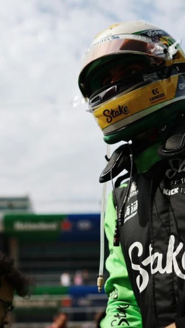 🏁 Ainda não sabe onde assistir ao Grande Prêmio de São Paulo? O time MCA convida você para acompanhar a corrida com a gente na loja! Venha curtir um ambiente descontraído, cheio de emoção e boas companhias.
#GPdeSãoPaulo #F1naMCA #DiaDeCorrida #VemPraLoja #gabrielbortoleto #bortoletto #neweracap