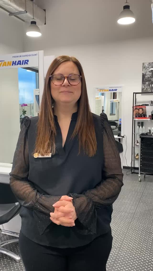✨ Félicitations à notre grande gagnante du concours Balayage ! ✨ @sonia.roxo.9
Un immense merci à toutes celles et ceux qui ont participé 💕
Votre confiance et votre fidélité signifient beaucoup pour nous.
Restez connectés, car d’autres surprises arrivent bientôt… 🎁💫
#balayage #salondecoiffure #concours #luxembourg #hairdresser #fashion