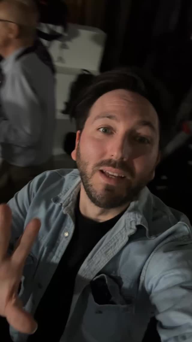 Miren qué locura montamos en @radical.sonora
Los artistas son: @guillealoring @joaquinyelizaveta.tango @lucia_la_montoya @habib_thefit @adrianasamar.dance @ana.galaan @daniel.menaa @lorena__corrochano @maria.menendezz_ @lauuralozano
Agradecimiento especial a @5670.guillermo @fujifilm.es @naogrvas y @sixmanagement.es