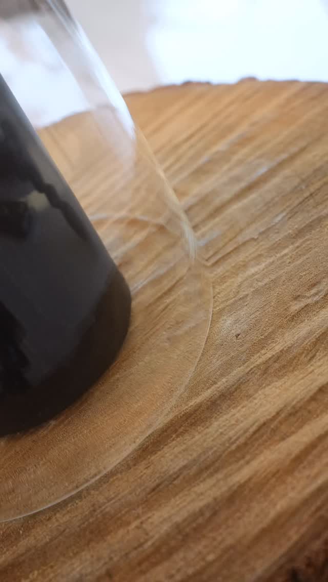 Renewing vows through the language of scent.
#momentofscent #xentomento #candles #love