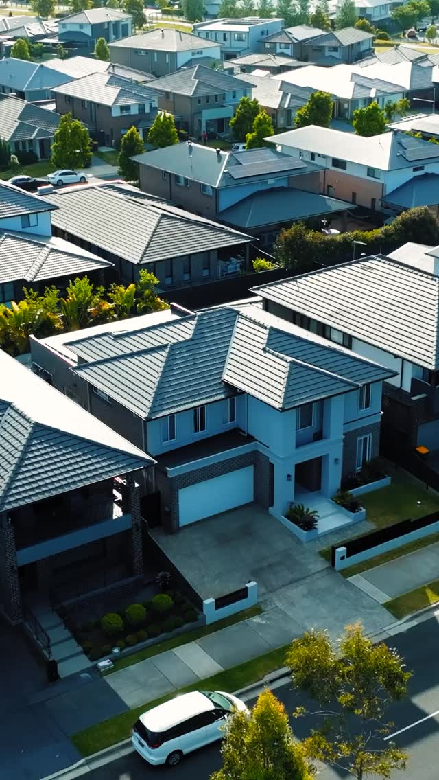 The beauty that is 156 Willowdale Drive, Denham Court 🍃✨🏠🤍
.
.
.
.
.
.
.
.
#PropertyForSale #realestateproperty #propertylisting #propertymarket #propertyinvestor #propertygoals #homeforsale #newlisting #videotransitions
#sydneyproperty #nswproperty #australianproperty #realestateaustralia
#nswrealestate #propertyagentsydney