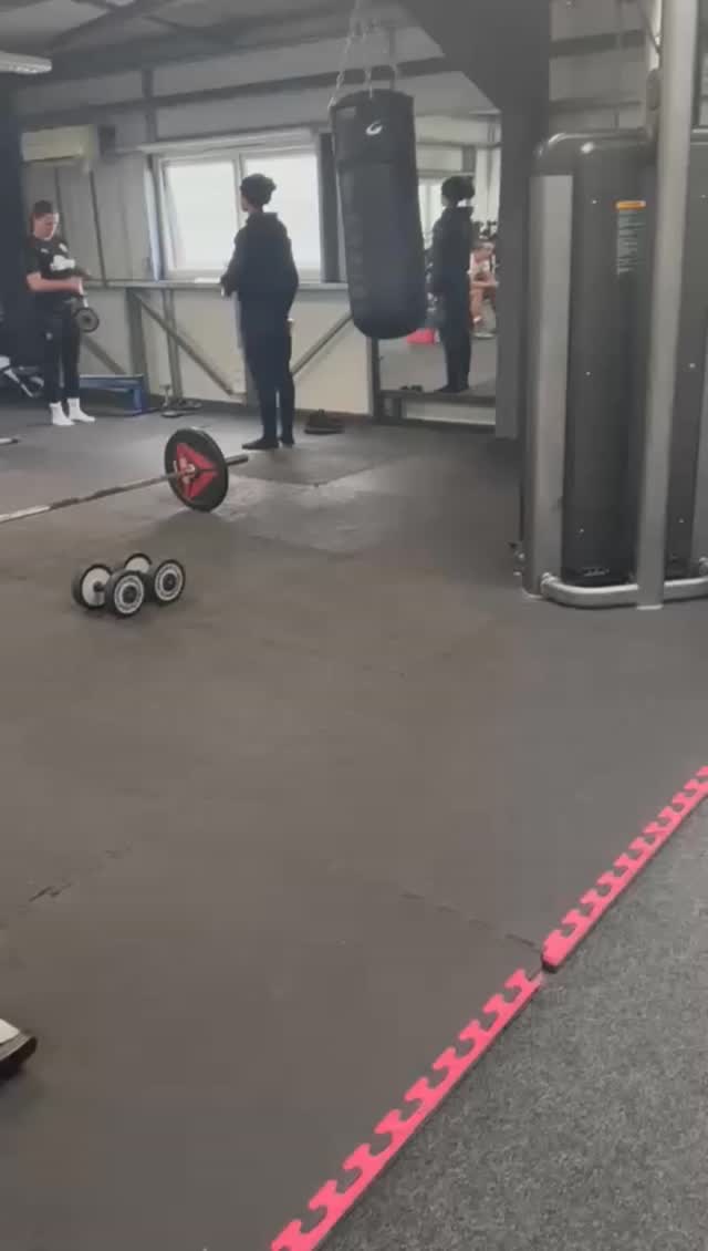 Looks like Rich has had a bit of a rush to the head after his big boxing win with Jacob… 🥊
Today he's been at @battensboxinggym in Southampton, facing off against his next opponent - though we think Rich might want to reconsider this one! 😅
On a more serious note, a huge thanks to @piranhagarner98 and the team for having Rich and Steve down for a visit! ❤️
#SocialEnterprise #Southampton #Hampshire #LearningDisabilities #LearningDisability #SouthamptonBusiness #Charity #Boxing #RyanGarner