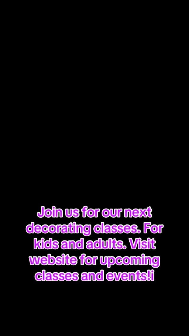 Cake, creativity, and good vibes only! 💕 Sign up for our decorating classes — kids & adults welcome!
#cakedecorating #sugarrushkakes #decoratingfun #homebakery #supportsmallbusiness