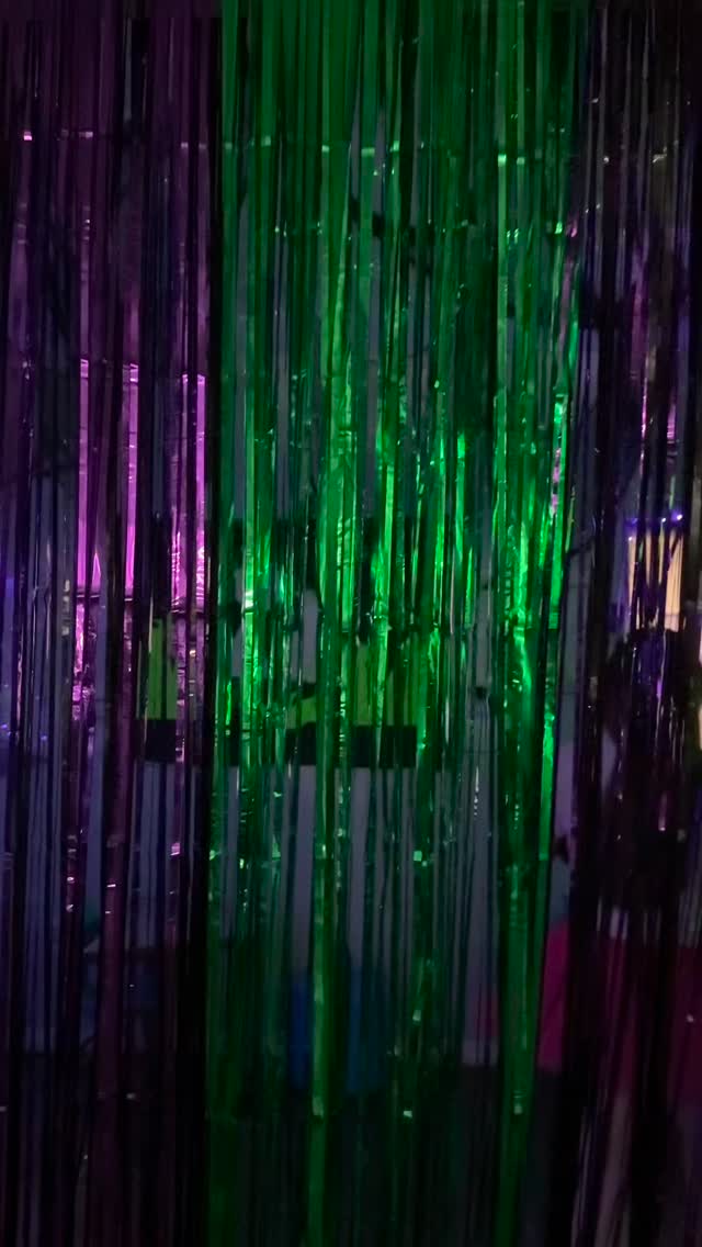 Princesses, Villains, and a very special Mouse 🐭🎃 Our kiddos had the sweetest Halloween Disney adventure! Hope everyone has a happy & safe Halloween night! ✨🍬🧡👑