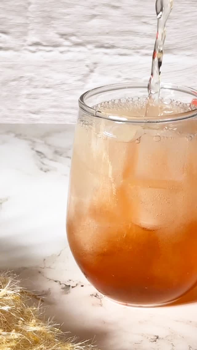 ✨ Honeyed Hearth – Honey Apple Spritz
Golden light. Clinking glasses. The hum of laughter from the kitchen. 🍯🍎
This Honeyed Hearth (aka Honey Apple Spritz) stirs together honey syrup, apple juice, and prosecco for a sparkling Thanksgiving cocktail that feels like a warm hug from home. It’s crisp, lightly sweet, and so easy to make—a golden-hour sip you can pour in minutes.
🌿 You’ll need
– 2 oz apple juice
– ½ oz honey syrup
– Prosecco to top
– Ice
✨ How-to
Build honey syrup and apple juice over ice → top with prosecco → stir gently → garnish with an apple fan or honey drizzle.
The kind of drink that makes your table shine just a little brighter.
👉 Save this easy Honey Apple Spritz recipe for your Thanksgiving or Friendsgiving gathering.
💬 What’s your favorite fall drink to share with family? 👇
#HoneyedHearth #HoneyAppleSpritz #EasyCocktailRecipe #ThanksgivingCocktail #FallCocktailRecipe #ProseccoCocktail #AppleCocktail #HolidayDrinks #CozyDrinks #TheCasualSipper