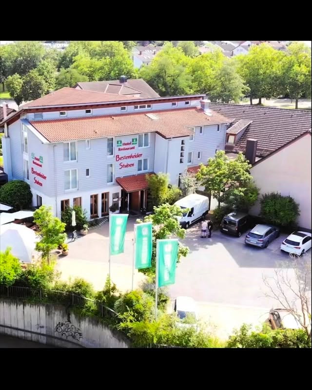 Unsere Heimat. Unsere Stuben ❤️
#heimatgefühl #maintauber #lieblichestaubertal #spessartmainland #taubertal #wertheimliebe #tourismuswertheim #wertheim #bestenheid #bestenheiderstuben