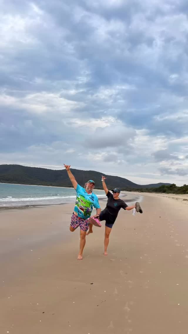 OMG! If you have not been here before, put it on your bucket list asap!! Great Keppel Island QLD
Paradise island, pure wilderness, simplicity at its best!
Great food, sunsets and company 🏊♀️🌅🏝️💦🐠🍔#daretoswimwild #swimmingholidays #wildswimming #swimmingadventures #swimmingholiday #iswimhappy #greatkeppelisland