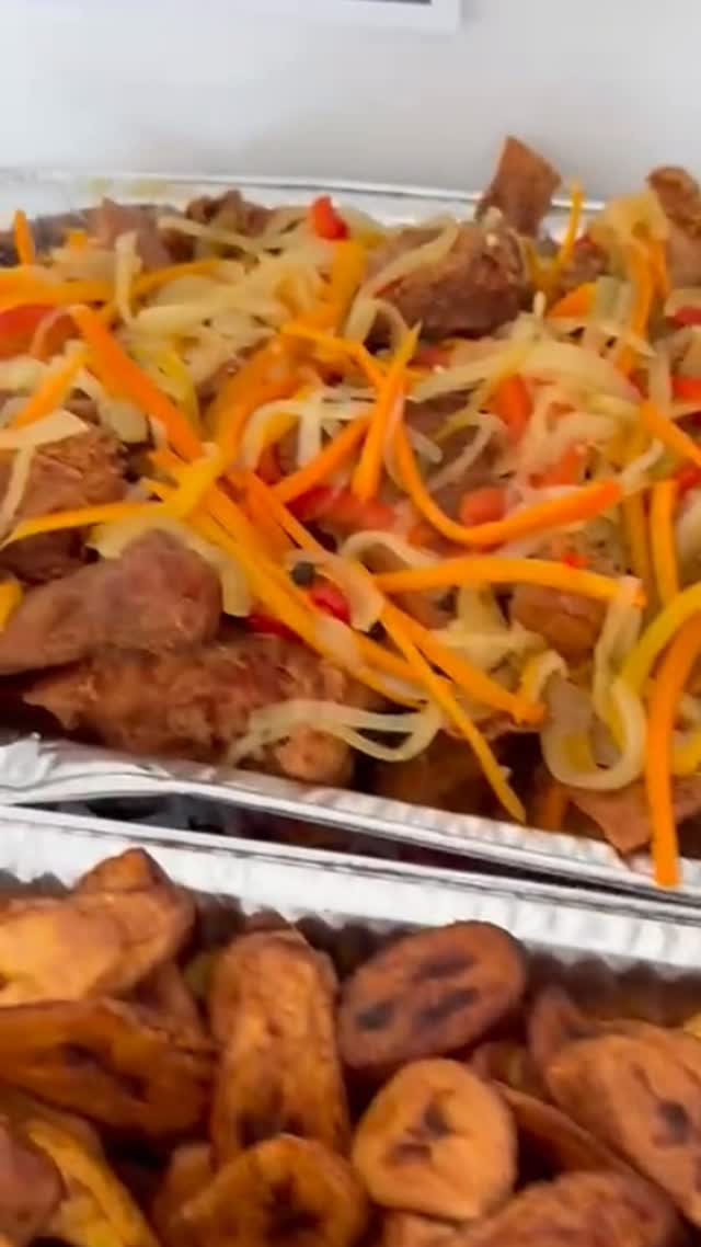 Bringing the vibrant flavours of the Caribbean straight from Paradise to your events!! ๐๏ธ๐ From weddings to corporate galas - Let us turn your gatherings into a one of a kind festive island experience ๐จ๐พโ๐ณ๐ฝ๏ธ๐ฒ Please send us a message for any catering enquires ๐ง
.
.
.
Follow us on TikTok!! paradise_romford
.
.
.
#Caribbeancuisine #jamaicanfood #chef #caterer #restaurant #romford #paradise #family #business #lounge #bar #jamaican #love #food #lounge #bar #essex #london #cocktails #events #catering #services #sweets #dinner #explore #explorepage #viral #festivals