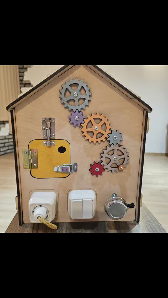 🏠 Aktivite küçük ev
Keşfet, öğren, eğlen! 🌈
Bu el yapımı ahşap etkinlik evi, çocukların el becerilerini, dikkatini ve hayal gücünü geliştirir.
🔒 Kilitli kapılar, 🔢 renkli sayılar, ✂️ fermuar, cırt cırt ve düğmelerle dolu!
%100 güvenli, doğal ahşaptan üretildi.
👶 8 ay –5yaş arası çocuklar için mükemmel gelişim oyuncağı.
🎁 Eğlenceli, öğretici ve harika bir hediye seçeneği!
#montessorioyuncak #3boyutlubaskı #ahşappuzzle #aktiviteoyuncağı #ahşapoyuncak #монтессориигрушки #анталья #турция #деревянныеигрушки #handmade