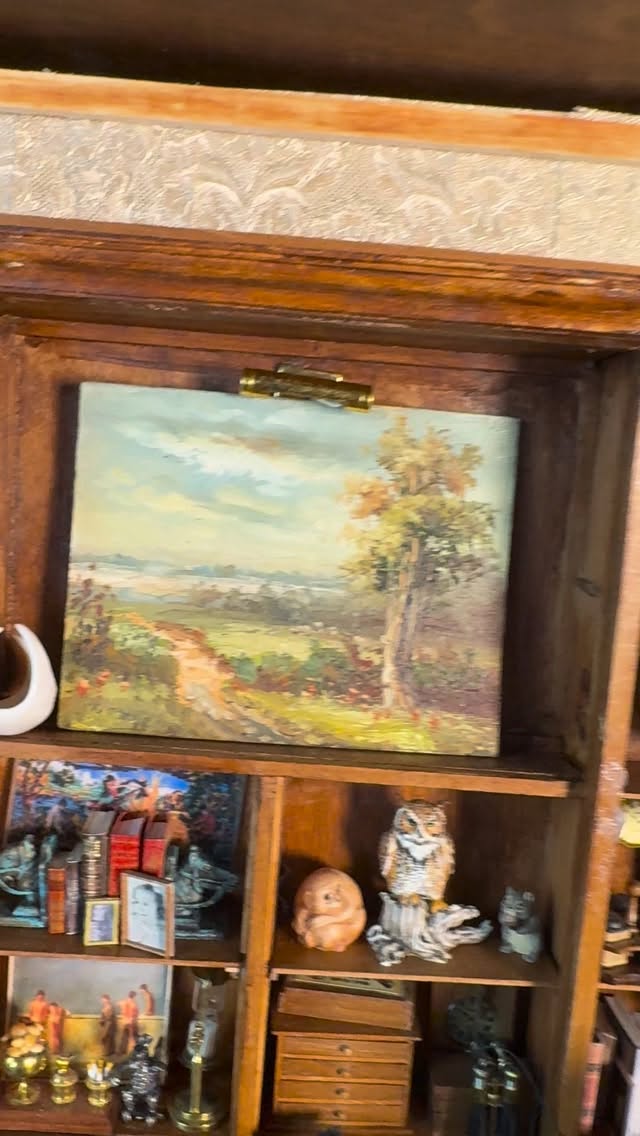 🎃🐈⬛ 💀Halloween has arrived! 🐈⬛🧙👻 and these extraordinary art dolls by @juliecampbelldollartist are here to prove it! Stay tuned, this trio of terror are headed to auction this Sunday, November 2 at 7pm ET in my eBay store You can preview more of the offering as well as bid on miniatures in my current sale in the links in my bio! #boo.