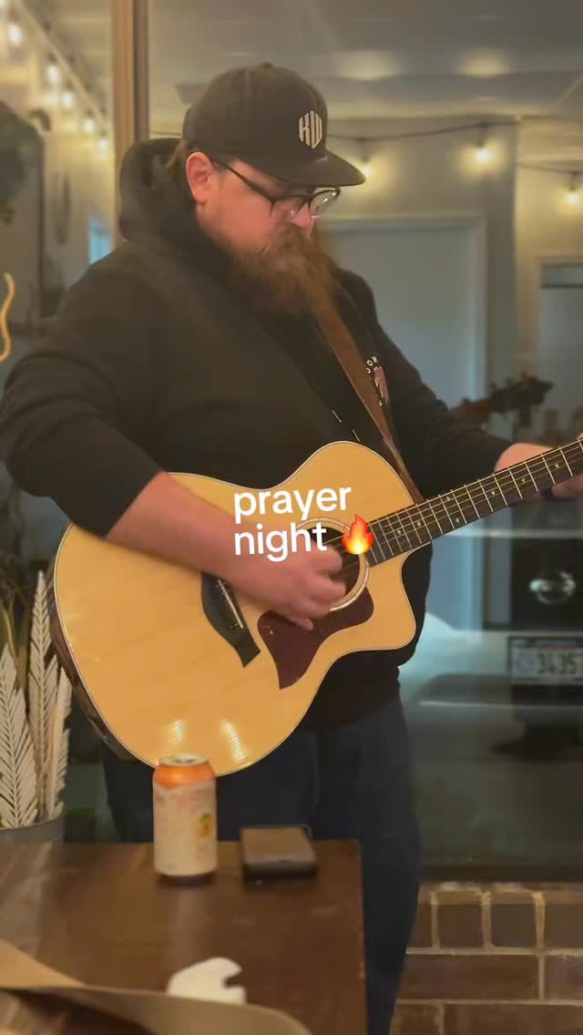 Spending a rainy Saturday night in worship and prayer 🔥
#prayernight #prayerroom #praywauconda #praynorthwestsuburbs #praypraypray #jesuscome #worship #wauconda