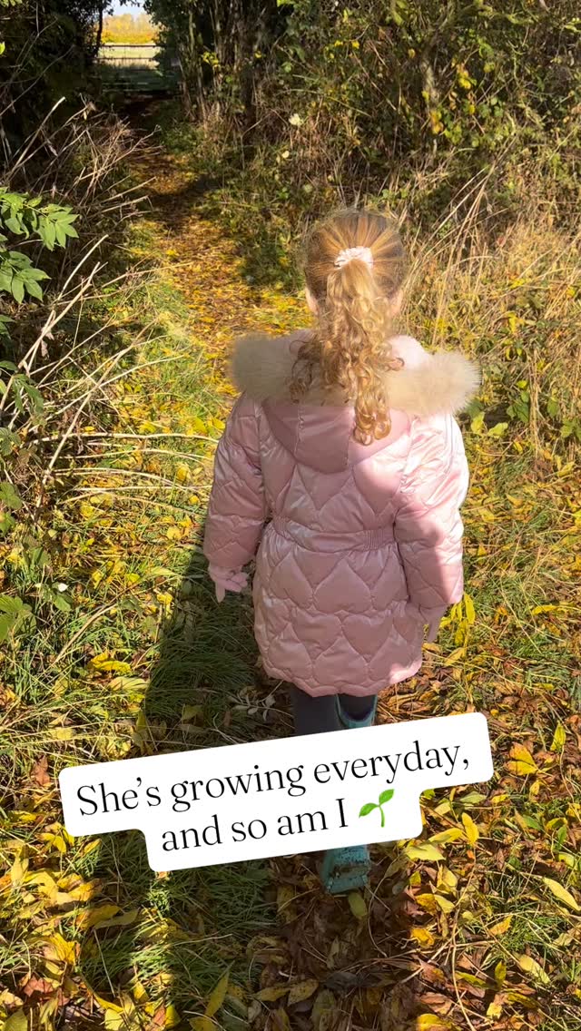 Parenthood can be chaotic, healing, and grounding all at once.
Sometimes it’s our children who show us how to come back to ourselves ♥️
#ParenthoodJourney #Therapist #HealingThroughParenting #MindfulParenting #Parenting #ParenthoodAndHealing #InnerChild #EmotionalGrowth #TherapyInLife #SlowMoments #NatureHeals #HealingInNature #TherapistThoughts #MindfulLiving #Mindfulness #Mindfulwalking