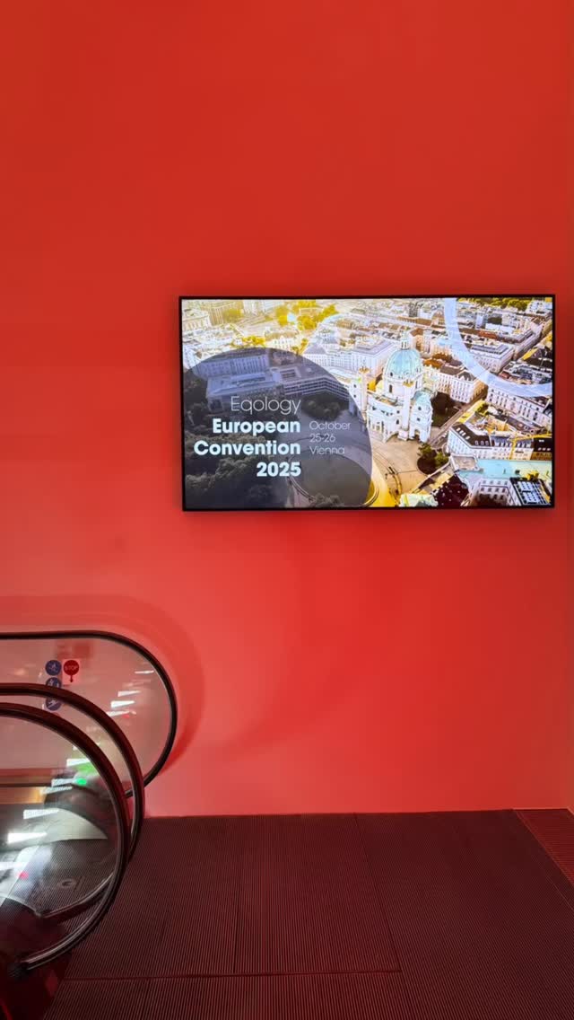 ✨ EQOLOGY Convention 2025 – Energie, Vision & Verbundenheit ✨
Dieses Wochenende hat mich tief bewegt.
Wir haben nicht nur über die besten Produkte Europas – vielleicht sogar der Welt – gesprochen 🌍
sondern über Erfolg, über Mut, über Teamwork und über das, was wirklich zählt: Menschen. Verbindung. Sinn.
Nach fast drei Jahren mit EQOLOGY habe ich mir endlich ein persönliches Ziel gesetzt. 🎯
Und ich weiß jetzt:
Der EQOLOGY Lifestyle Trip 2027 ist für mich nicht mehr in weiter Ferne –
er ist mein Ziel.
Ich gehe seit diesem Wochenende bewusst los dafür –
für mein Wachstum, meine Vision und gleichzeitig für das große Ganze:
Gesundheit, Bewusstsein und Nachhaltigkeit in die Welt zu bringen. 🌿
Denn ja, es ist wichtig, mit welchen Menschen du dich umgibst.
Es ist wichtig, ein großartiges Team an deiner Seite zu haben.
Und es ist wichtig, Geduld zu haben –
denn kein Erfolg entsteht über Nacht.
Aber mit Herz, Vertrauen und einem klaren Ziel
wird jede Vision Schritt für Schritt Realität. 💚
Danke an mein wundervolles Team und alle, die Teil dieses Weges sind.
Ich spüre: das hier ist erst der Anfang. ✨
Wenn dieser Beitrag mit dir in Resonanz geht - join my Team - ich freue mich 🫶🏻
@eqology #eqology #unboundhealth #purpose #community #mindfulbusiness #teamlove #growth #selfcare #healthylifestyle #eqologyconvention #vision #lifestyletrip2027 #togetherwegrow #motivation #successwithpurpose #walkthewalk