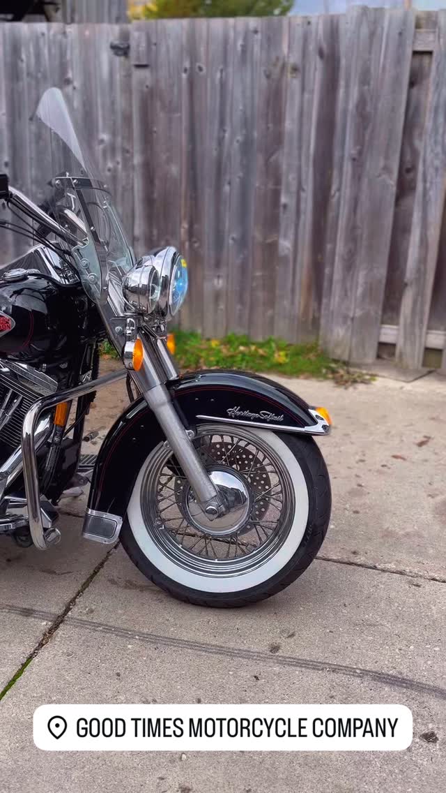 Always have to appreciate a clean Evo. Like this 1999 Heritage Softail. Super clean, rides smooth and a simple carb rebuild has it running like it’s Y2K 👌
Good Times Cycle
GT Cycle Inc.
Shallow Lake, ON 🇨🇦
519-935-2424
#goodtimescycle #gtcycle #harleydavidson #shallowlake #heritage #softail #flst #evo #evolution #1999