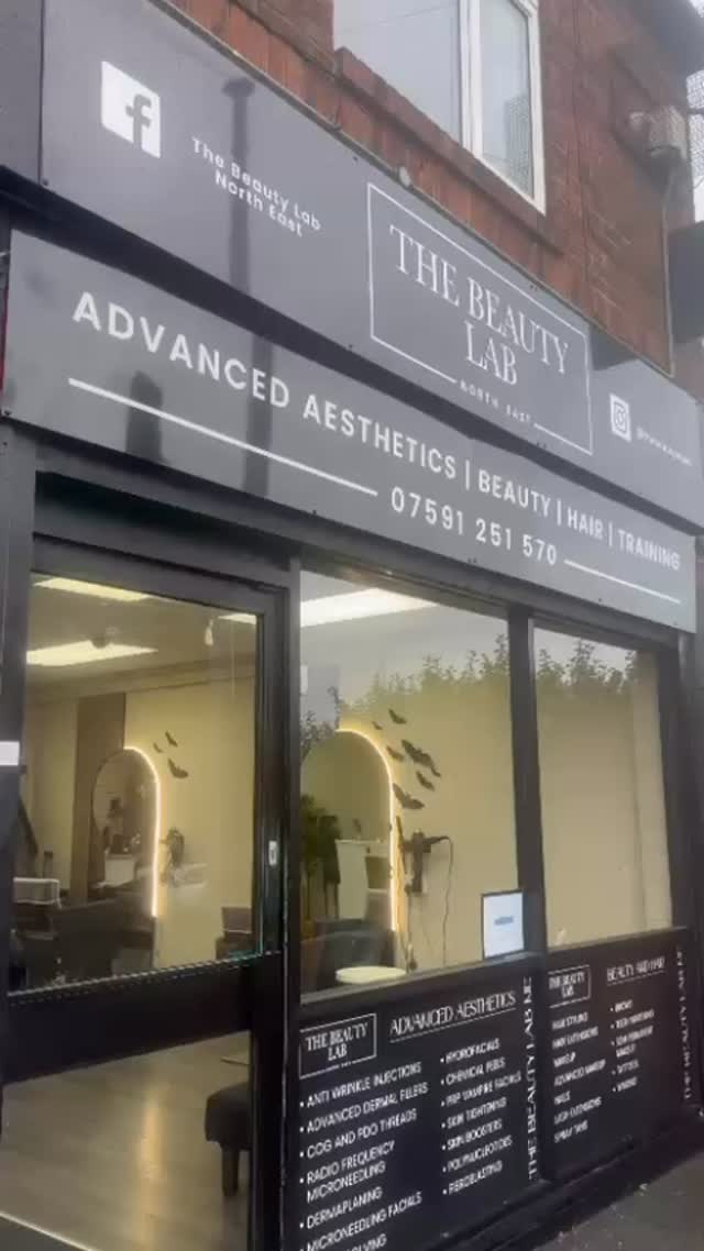 Wednesdays with Molly ๐ค
Not just makeup โ sheโs learning everything that comes with running a salon โจ
From cleaning & upkeep to client care & treatmentsโฆ sheโs smashing her college placement ๐
So proud of her! ๐ซ
#TheBeautyLabNorthEast #SalonLife #CollegePlacement #BehindTheScenes #BeautySalon #NorthEastBeauty #futuremua