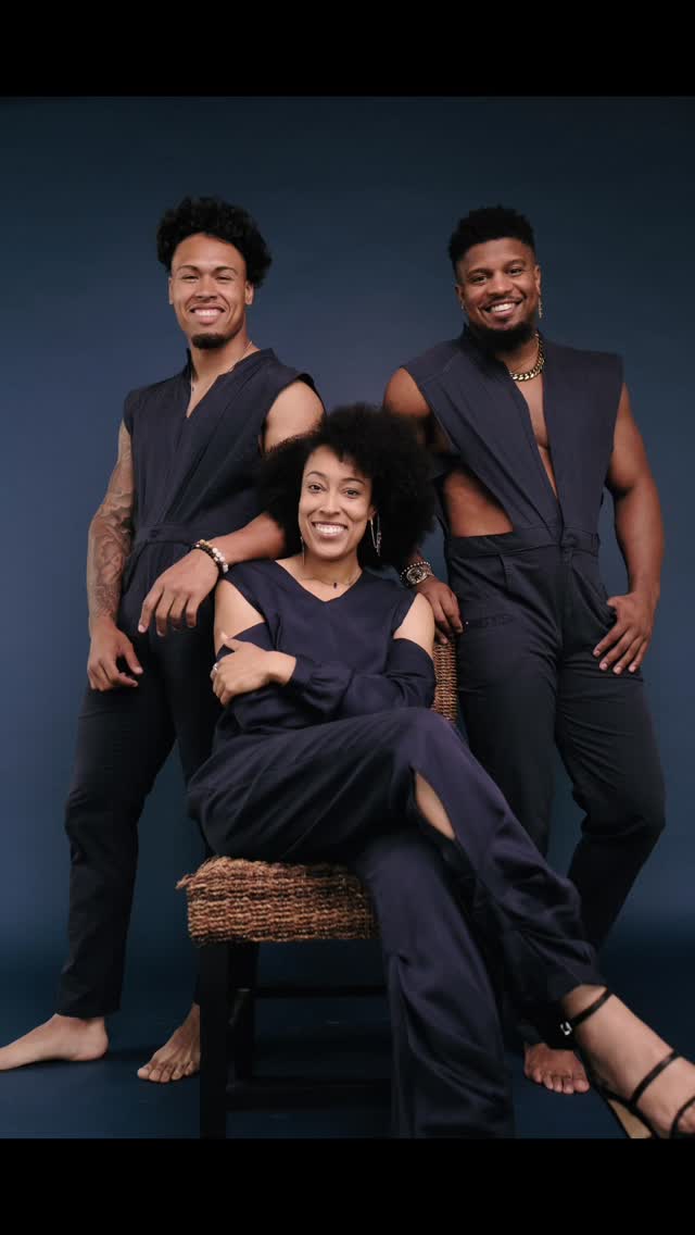 Let's walk through it step by step 😏
It's all about the process. From design concept ideation to the final garment, each small step adds up to a quality and long-lasting style.
And who wouldn't want to wear a jumpsuit?? 🤔
📸 @_sha.rogers_ with the lens
#mensfashion #threadthursday #menswearstyle #mensstyle #redesign #amalinecollections